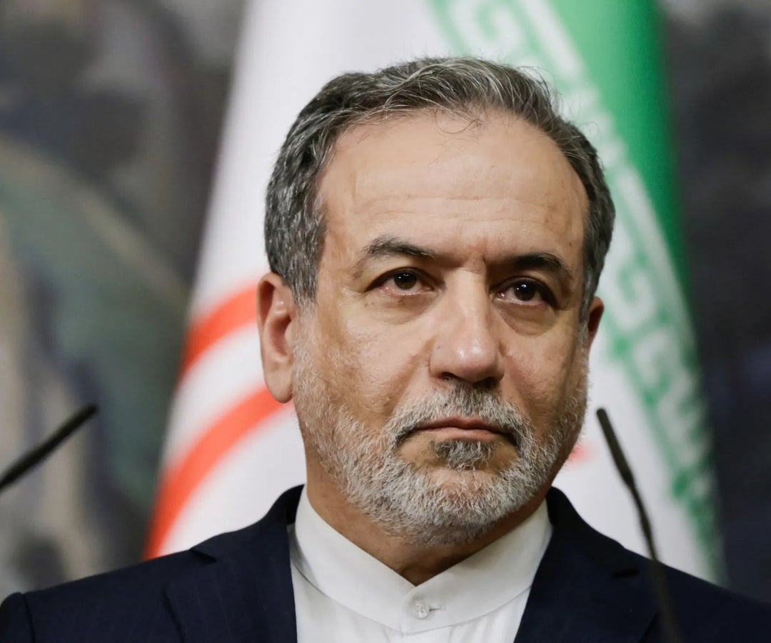 ministro de Asuntos Exteriores Abás Araqchi