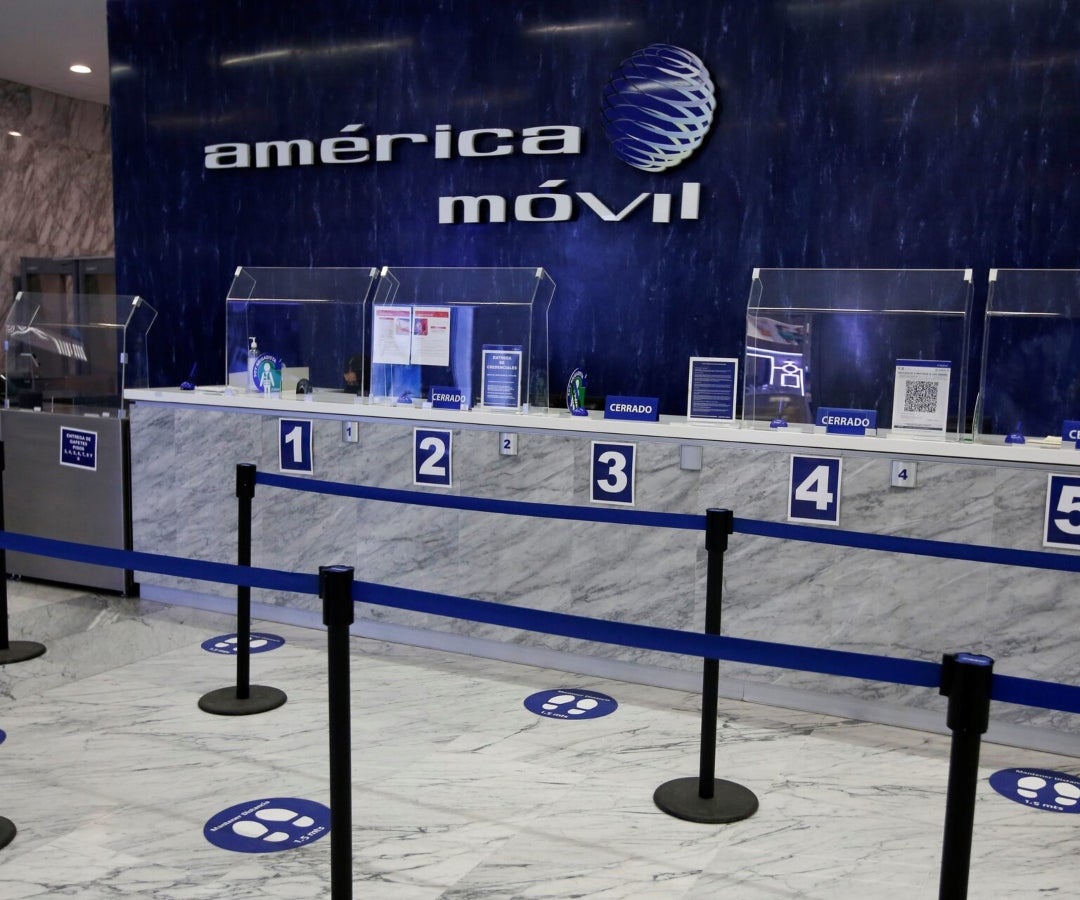 Mexicana América Móvil triplicó sus ganancias en el cuarto trimestre del año pasado