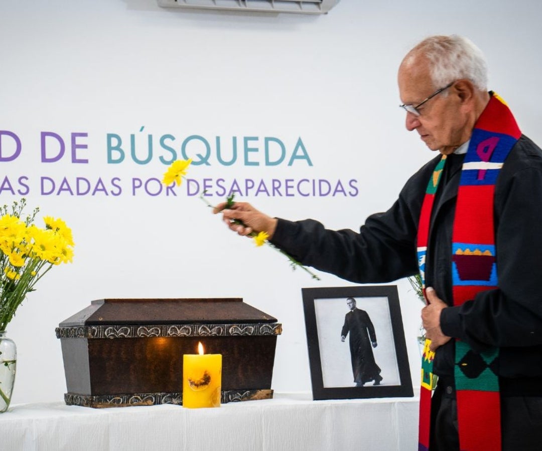 Ubpd identificó y entregó los restos del padre Camilo Torres al padre Javier Giraldo