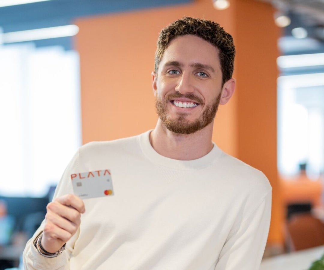 La compañía mexicana Plata obtiene licencia bancaria, impulsando la carrera fintech