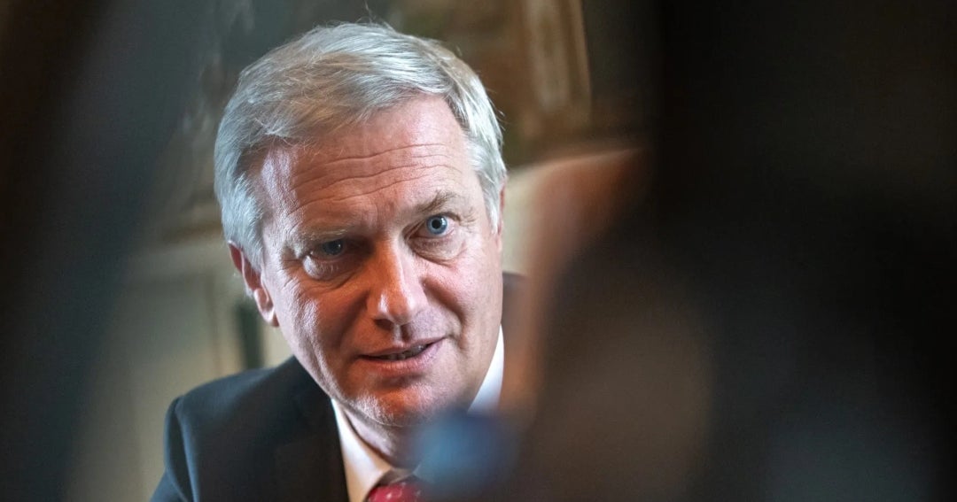 El respaldo a José Antonio Kast sube a 37% y la desaprobación se mantiene en 49%
