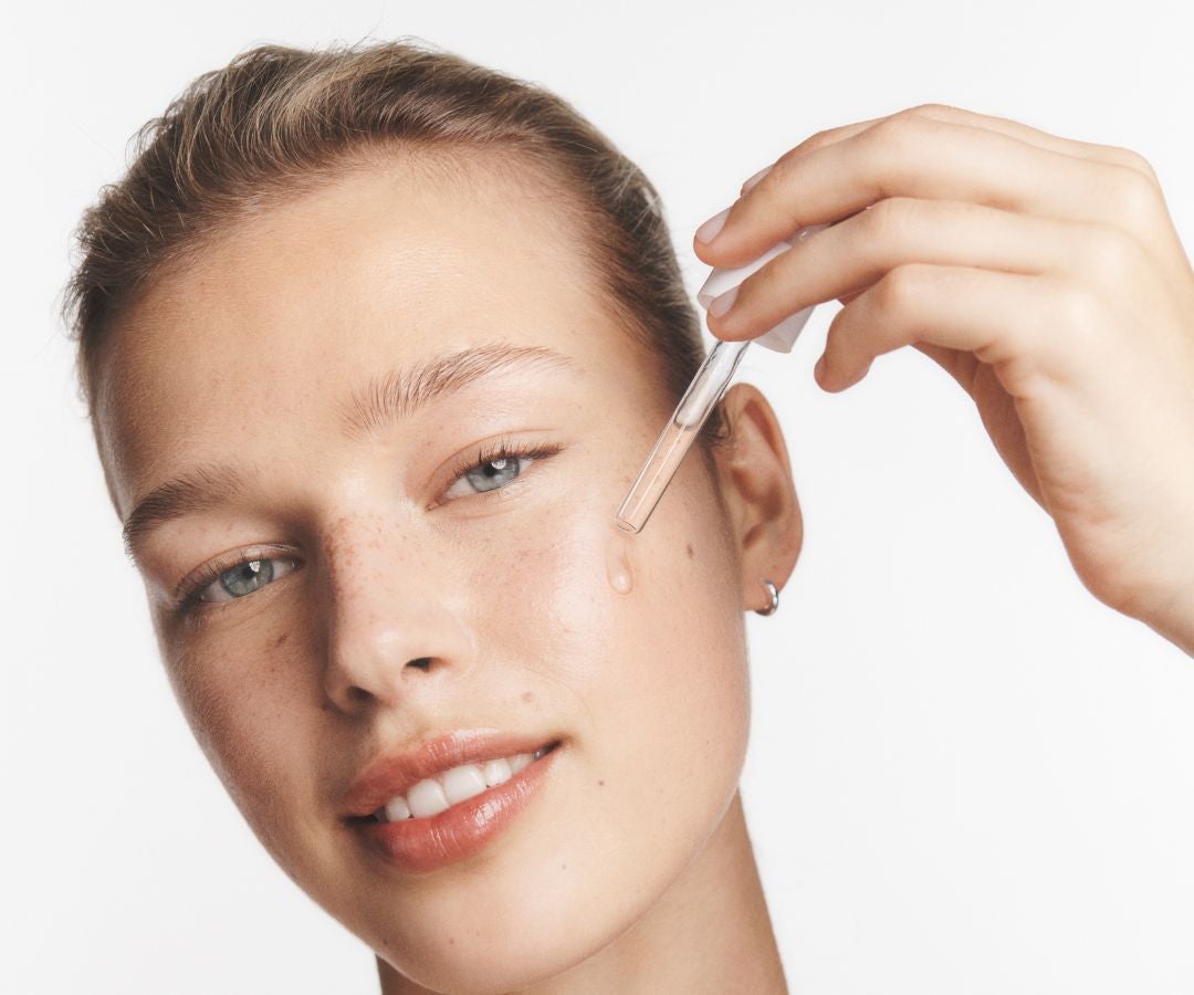 Neutrogena presenta su nuevo Sérum Antimanchas de la línea de cuidado Hydro Boost