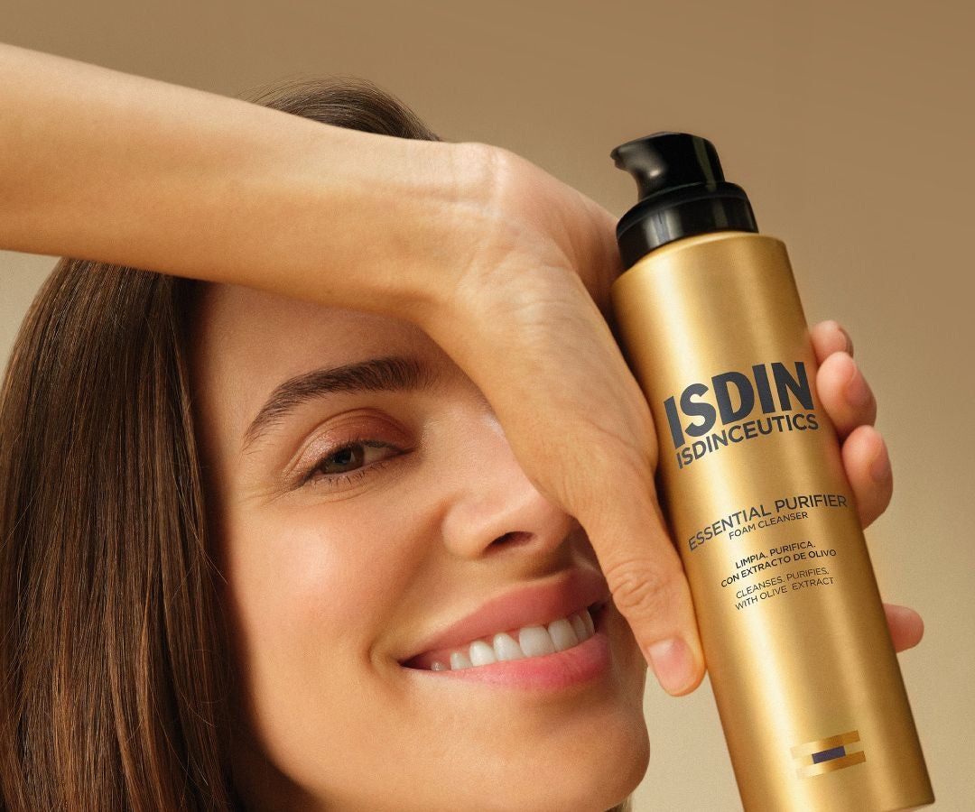 Essential Purifier hace parte de la línea de limpieza facial de Isdin.