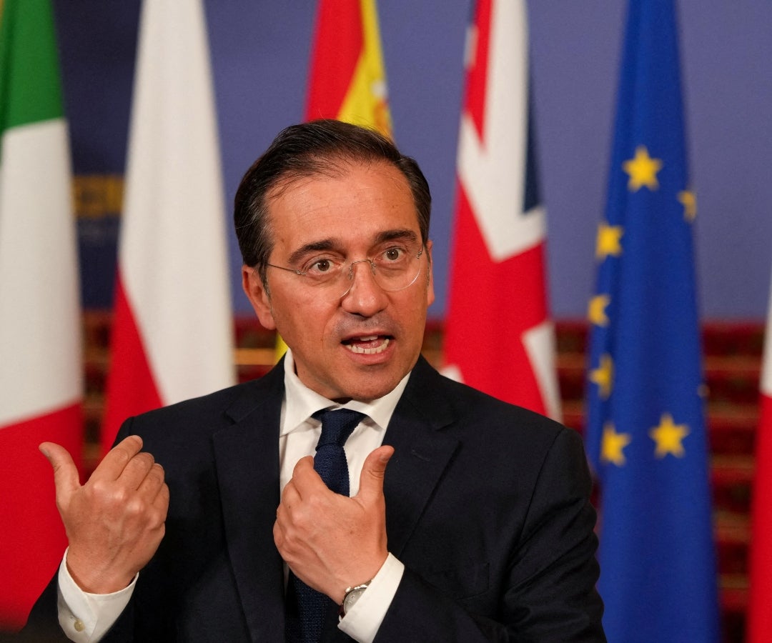 España presiona a Europa para que denuncie como ilegales ataques de EE.UU. a Irán