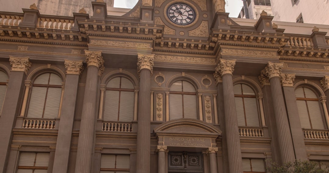 Argentina negocia un préstamo de US$2.000 millones respaldado por el Banco Mundial