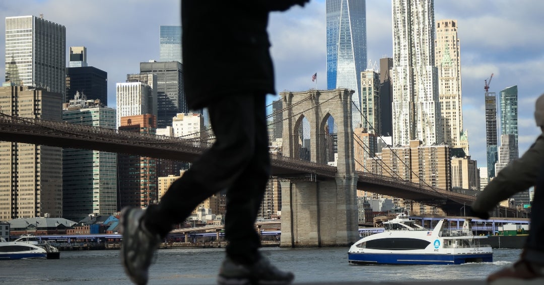 Actividad empresarial se desacelera por subida de precios consecuencia de la guerra