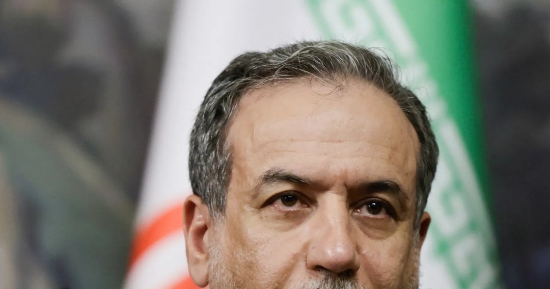 Irán dice que estudia propuesta de EE.UU. pero que no tiene interés en conversaciones