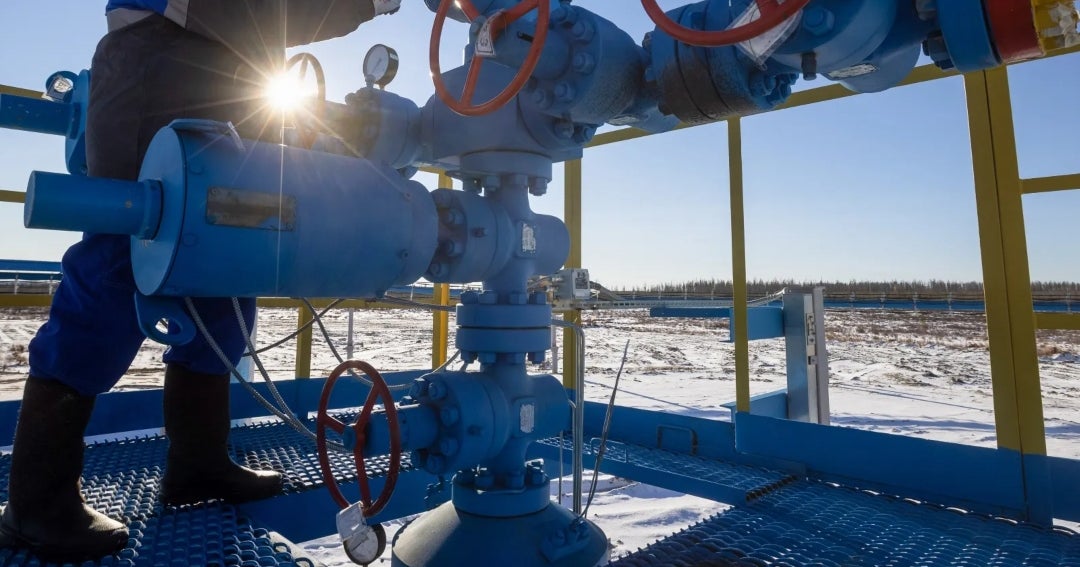 Rusia prohibirá exportaciones de gasolina a partir abril por el aumento de precios