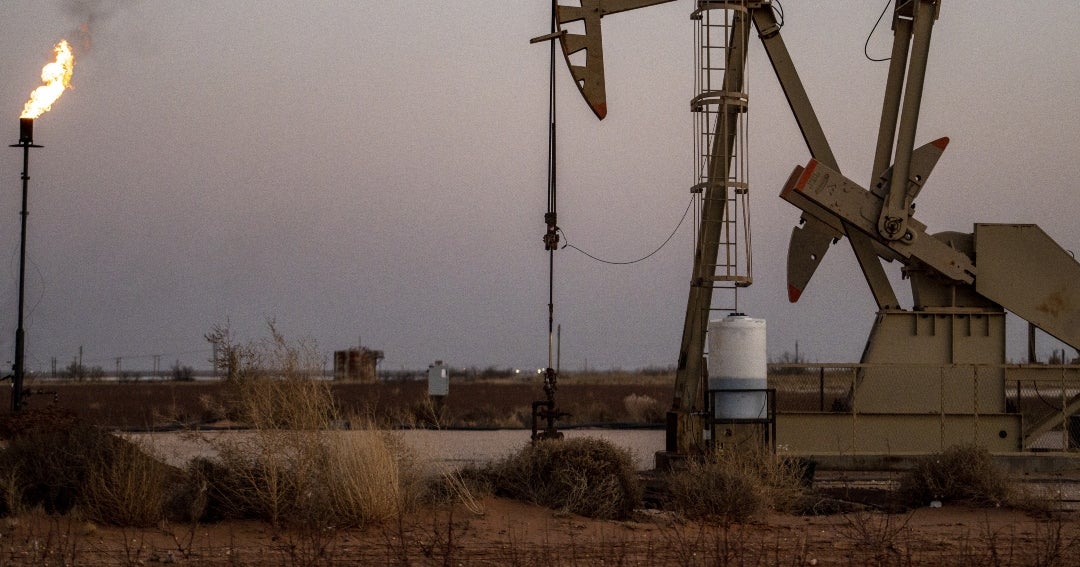 Brent se cotiza a US$116 por primera vez desde 2022 por tensión en Medio Oriente