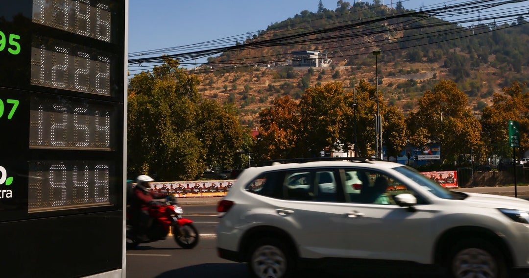 Guerra en Irán impulsa apuesta masiva por activos indexados a inflación en Chile