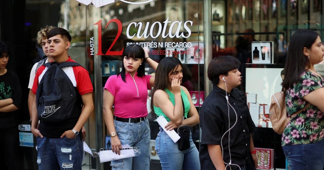 El desempleo llegó a 8,3% en el trimestre móvil a febrero, reportó agencia estatal INE