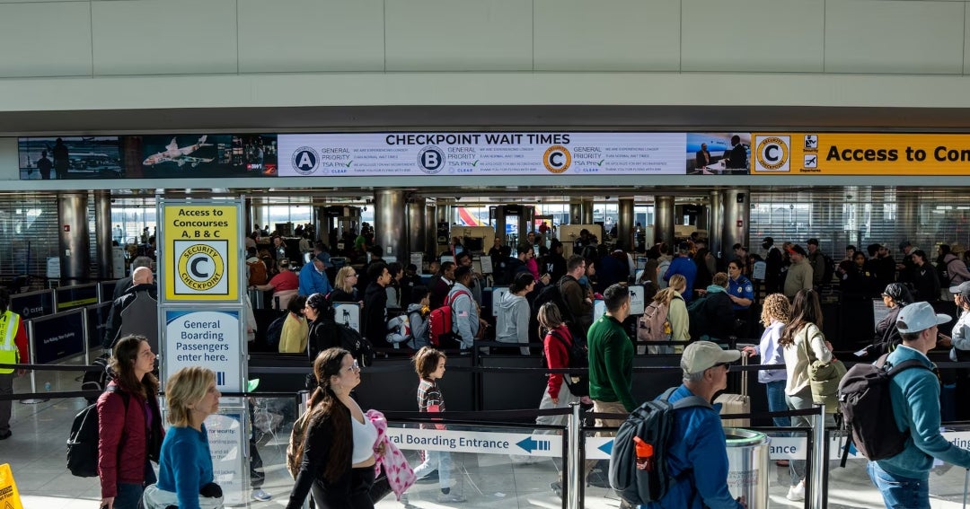Aeropuertos vuelven a la normalidad tras pago de salarios a trabajadores de TSA