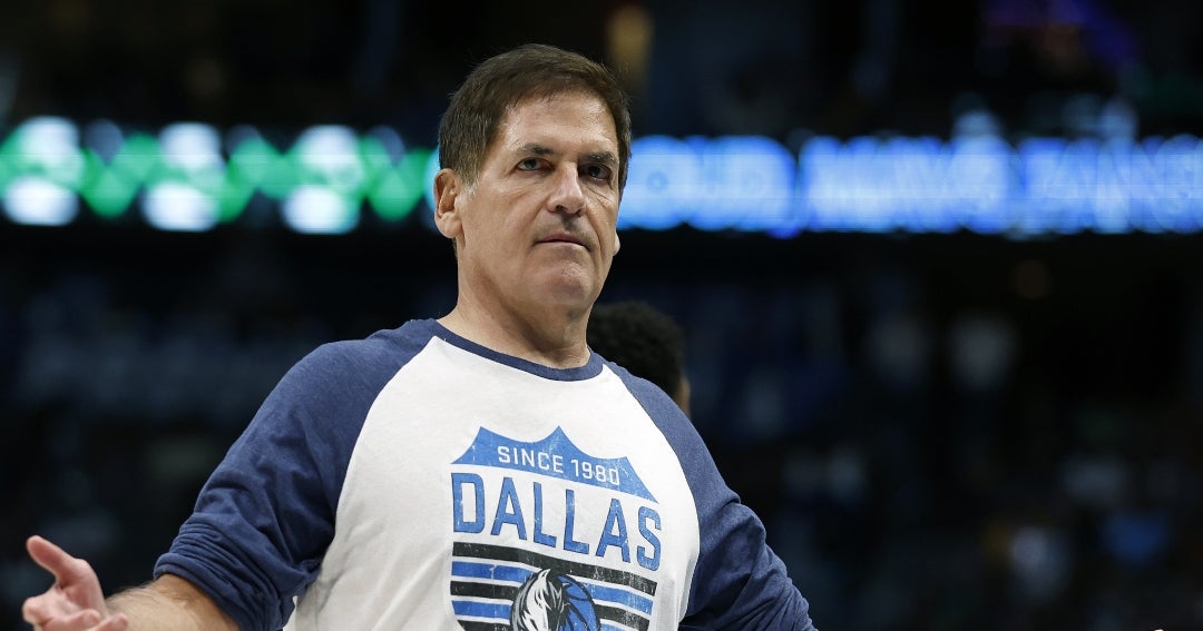 Mark Cuban dice que lamenta haber vendido los Dallas Mavericks a los Adelson