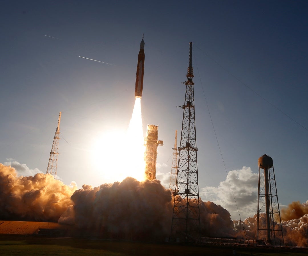 La humanidad regresa a la luna, Artemis II despega después de más de 50 años