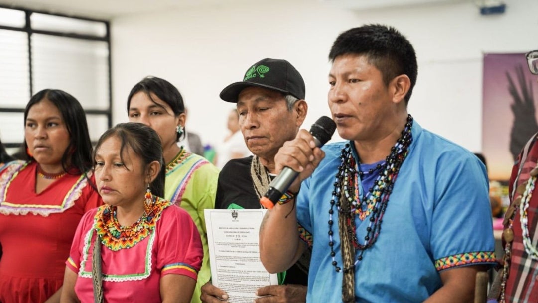 Entrega de tierras de la ANT