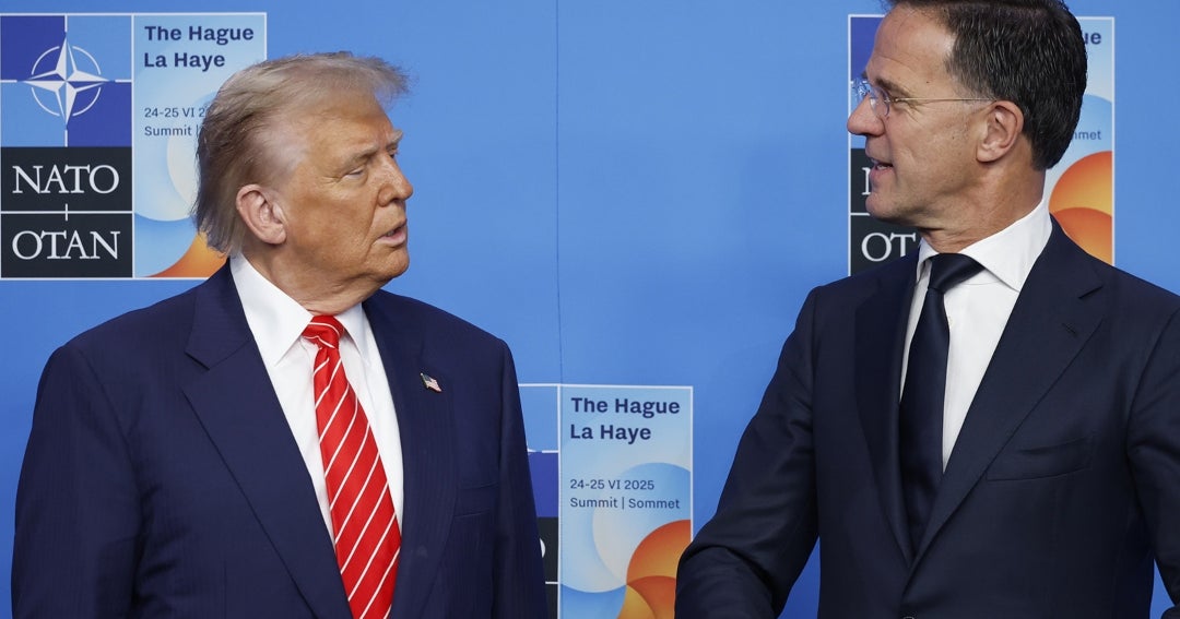 Trump arremete contra la Otan durante su reunión con el secretario Mark Rutte