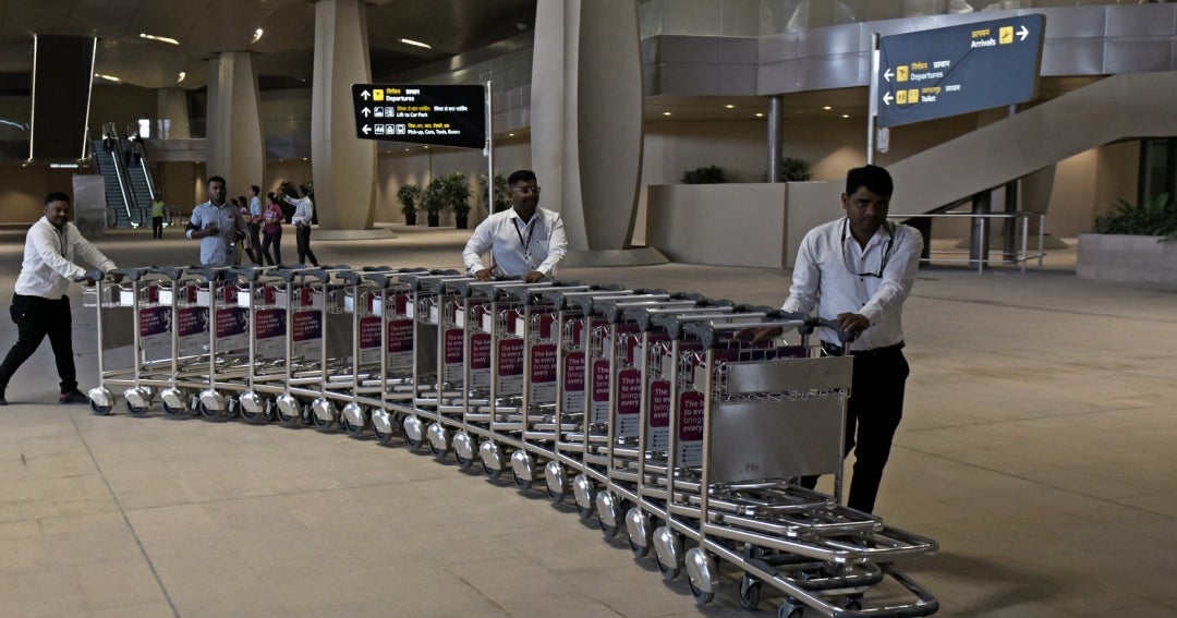 Adani Airport Holdings enfrenta objeciones de EE.UU. por reubicación de carga