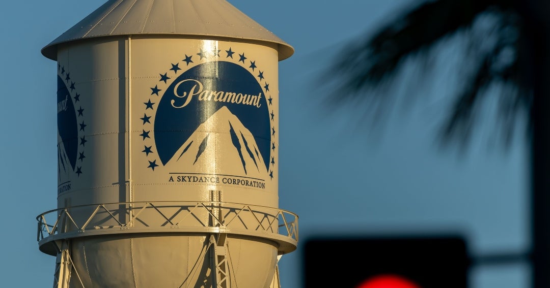 Estrellas de Hollywood se unen para oponerse al acuerdo entre Paramount y Warner