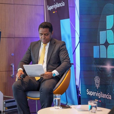 SuperVigilancia suspendió 31 licencias por infiltración criminal en empresas  de seguridad | AsuntosLegales.co