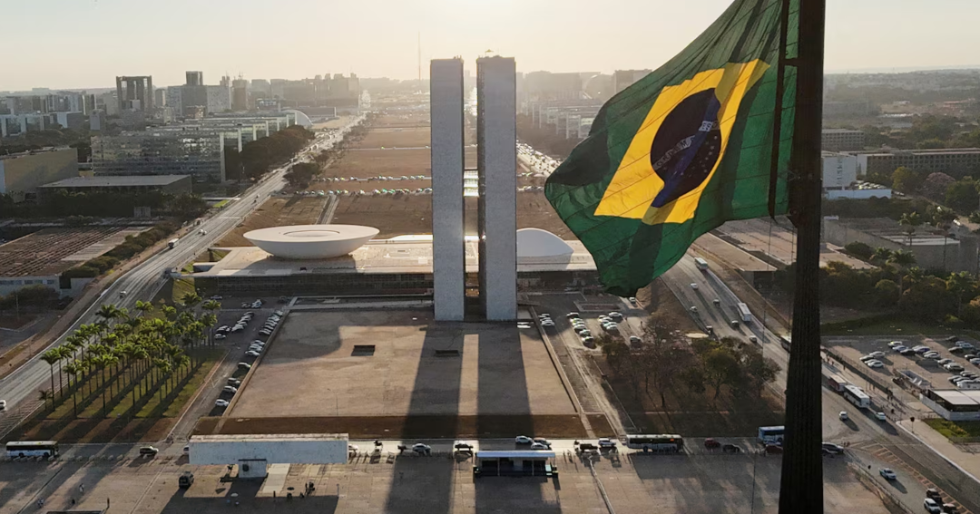 Brasil confirma su objetivo fiscal para 2027 de un superávit primario de 0,5% del PIB