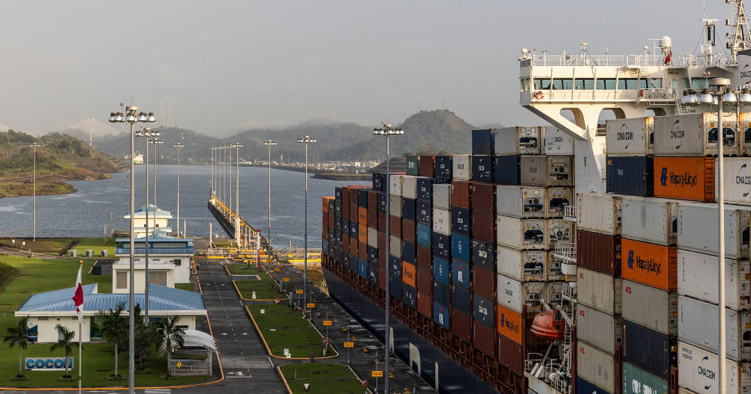 Un atasco en el Canal de Panamá provoca pago de US$4 millones por saltarse la fila