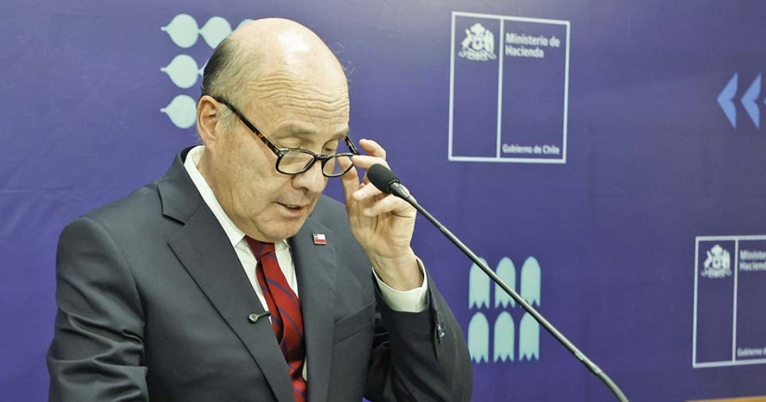 Ministro Quiroz habla sobre recorte de gasto y dice que no se tocará la inversión social