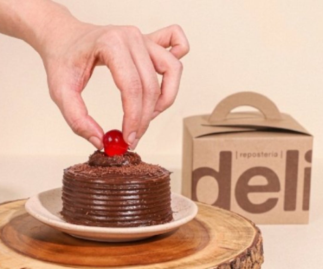 Deli Repostería evitó el registro de “Deli”en la SIC