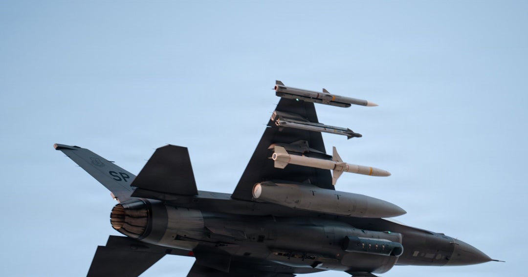 Perú retrasa el acuerdo de US$2.000 millones para la compra de aviones modelo F-16