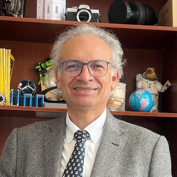 Raúl Joya Olarte, director del Observatorio Astronómico de la Universidad Sergio Arboleda
