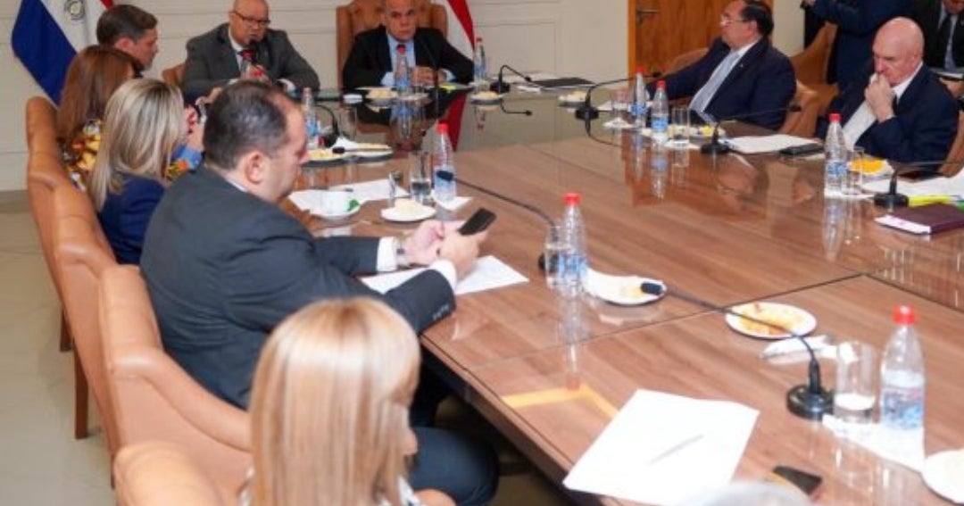 Gobierno paraguayo reafirmó ante el Congreso compromiso para optimizar gasto público