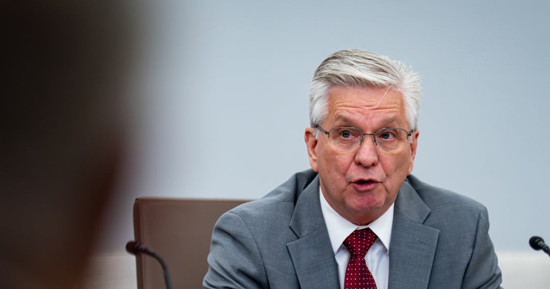 Waller, de la FED, pide una reestructuración de las operaciones del banco central