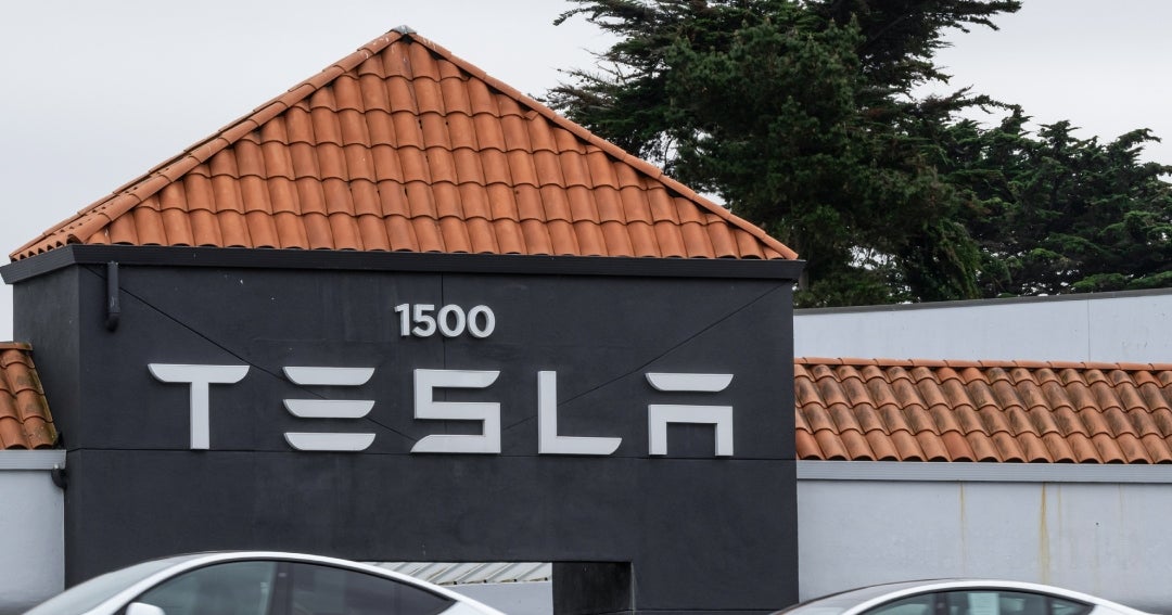 Tesla obtuvo más de US$573 millones en ventas de SpaceX y xAI durante el año pasado