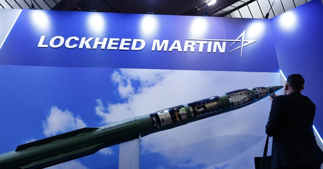 Ventas de Lockheed no alcanzan las proyecciones por menor producción del F-16