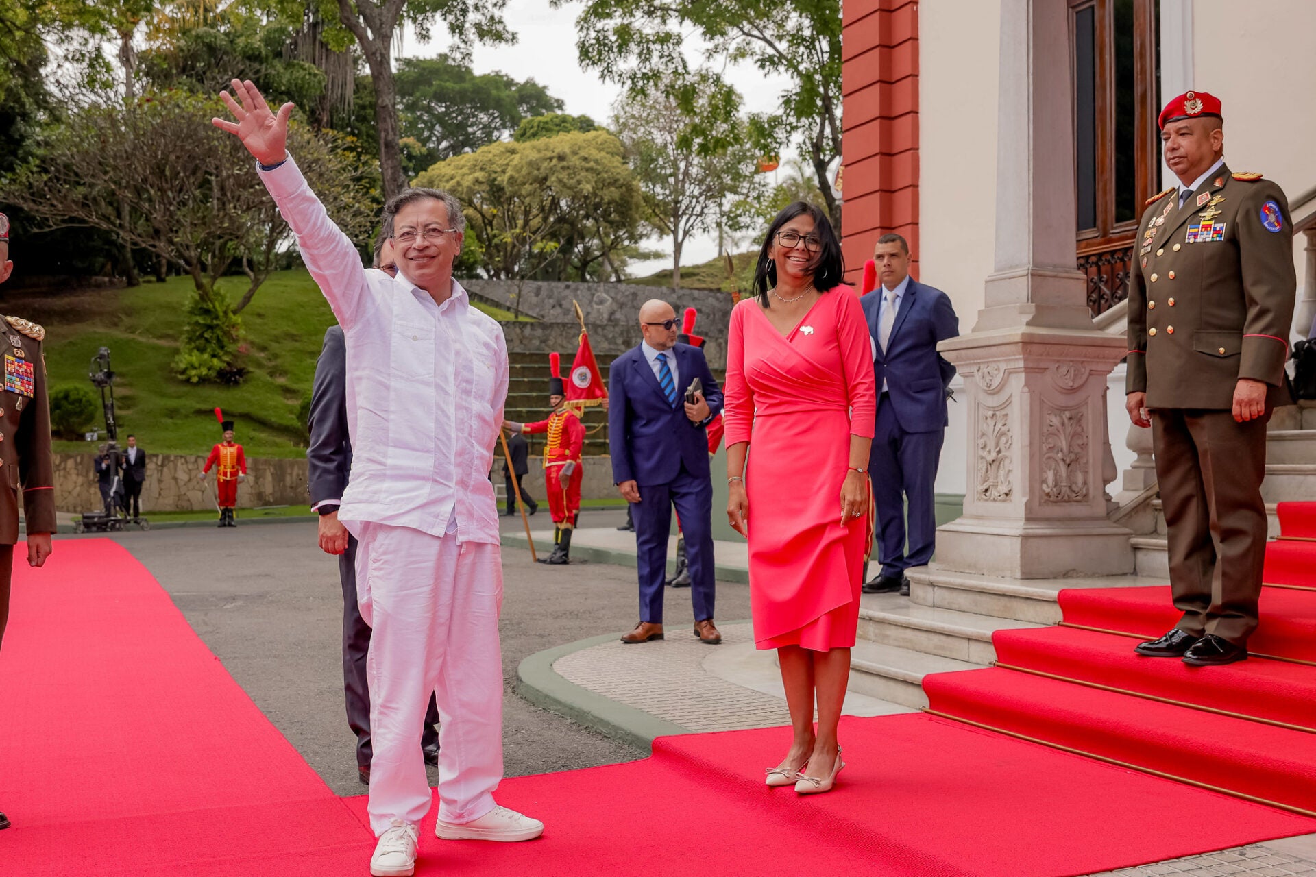 Gustavo Petro se reunió con su homóloga venezolana, Delcy Rodríguez