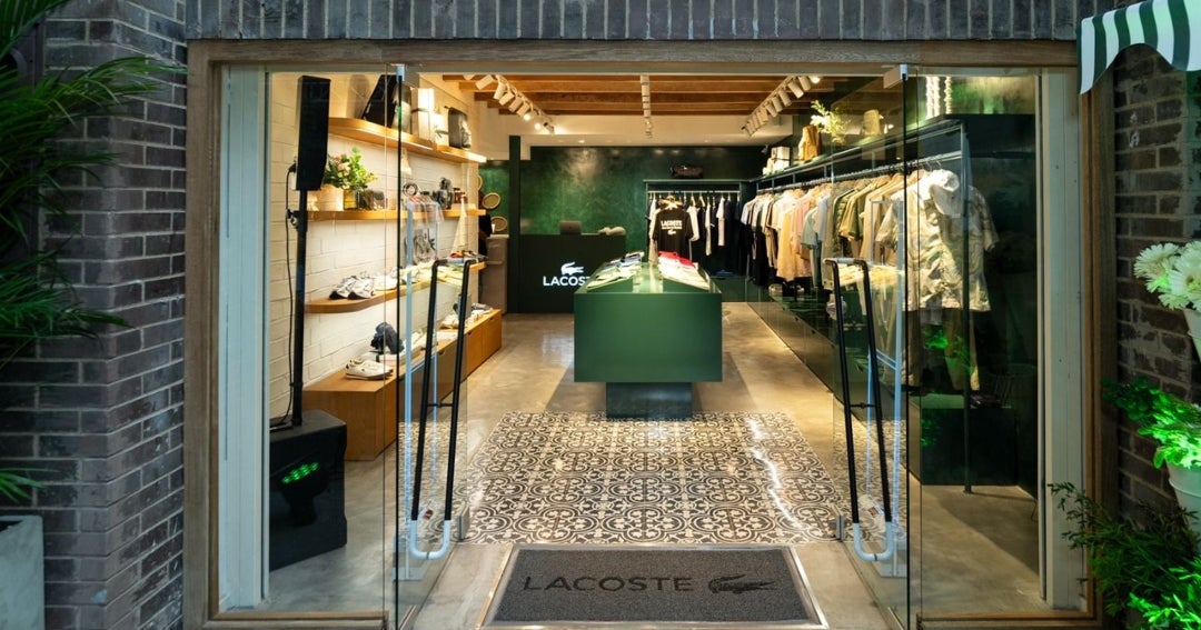 Lacoste inauguró una tienda en Medellín, la primera en Latinoamérica tipo concepto