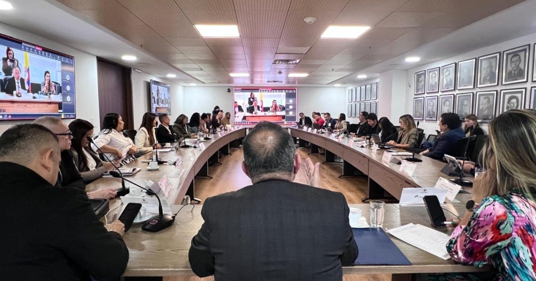 Colombia: Mesa fiscal identifica desafíos en recursos municipales