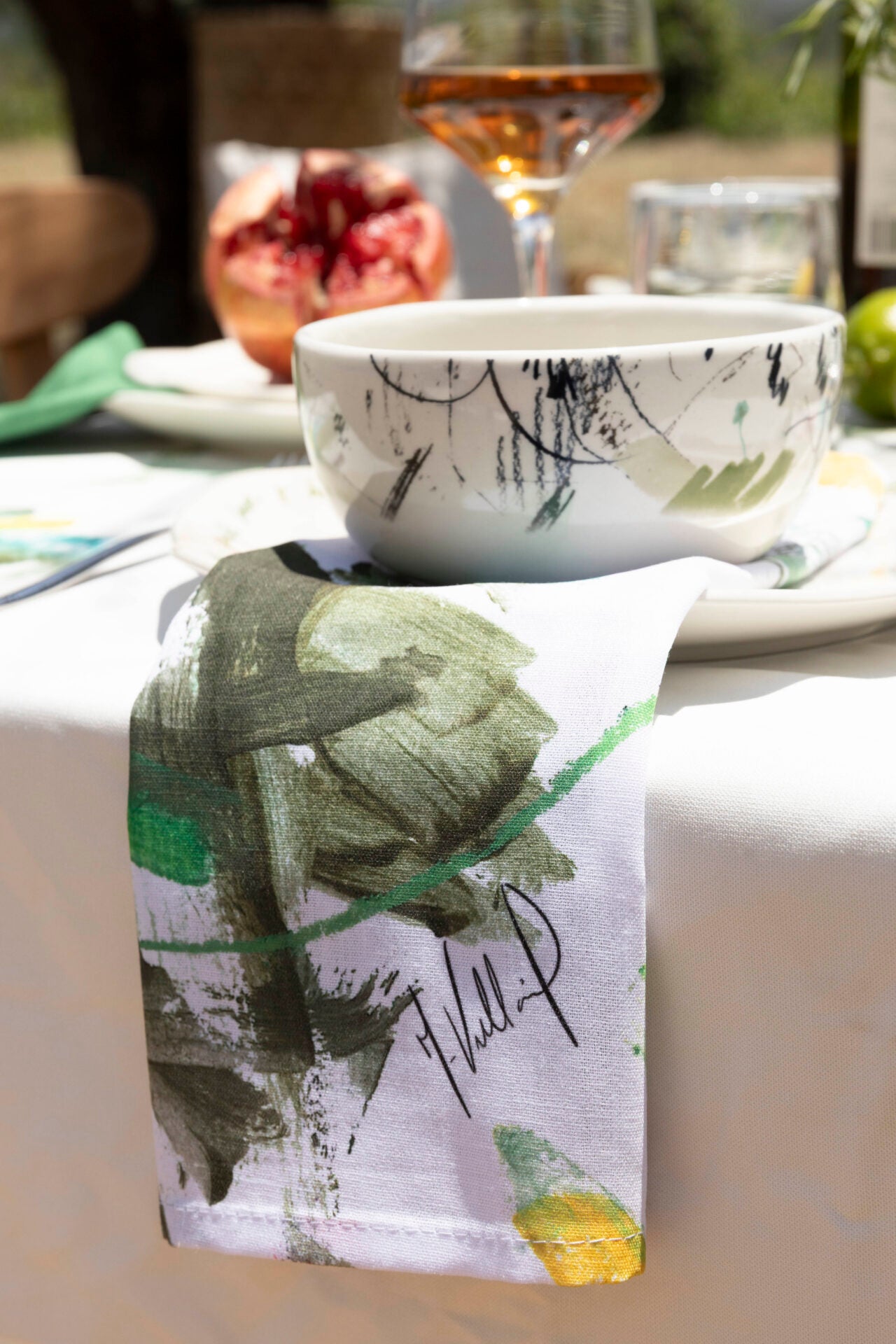 Arkitect, Bronzini y Finlandek se unen a María Elena Villamil en la colección Aurora para Madres 2026