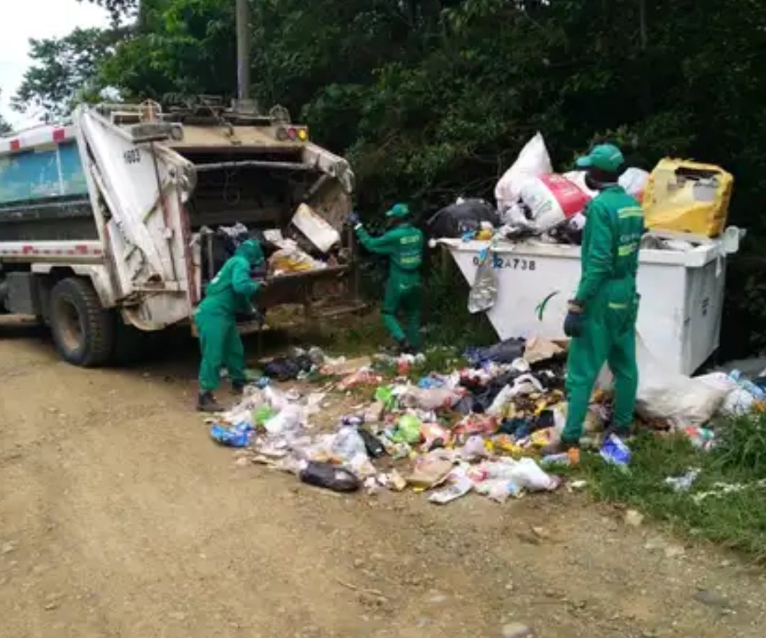Carro de basura Cali