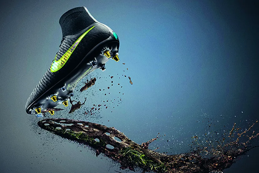 Creatividad para publicitar las Hypervenom Phantom