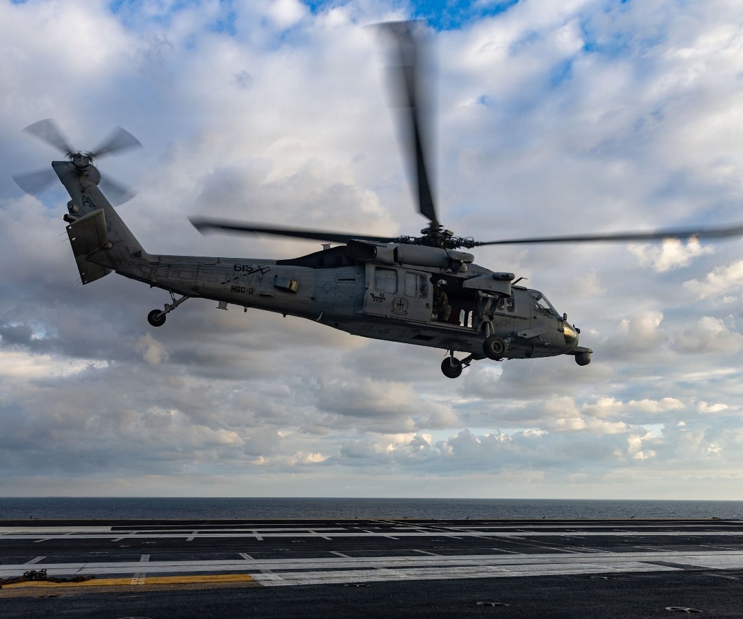 Estados Unidos aprueba US$4.200 millones en helicópteros y mejoras para Seúl