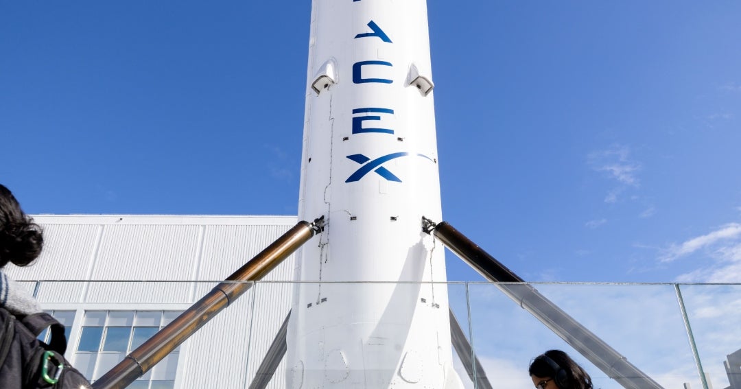 SpaceX promociona su OPI con un vídeo que destaca cohetes, IA y ambiciones espaciales