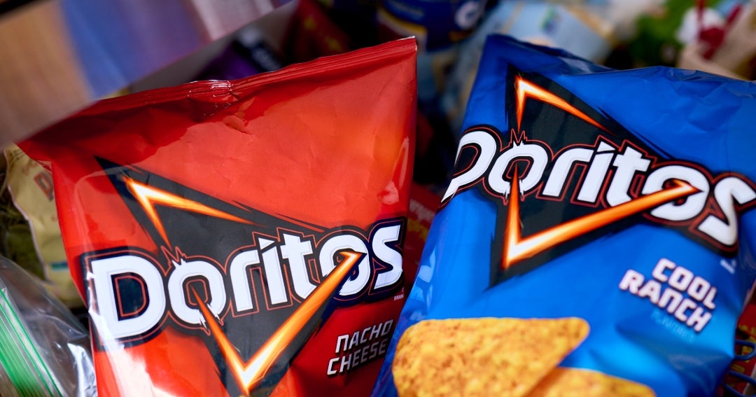 PepsiCo subirá precios de bolsas pequeñas de patatas fritas debido al aumento de costes