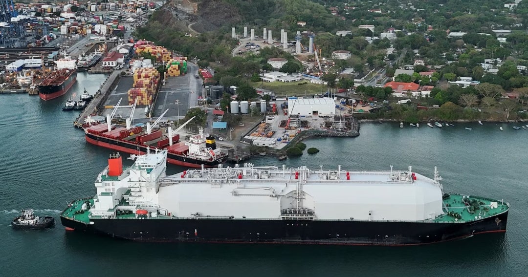 Canal de Panamá reducirá calado en esclusas Neopanamax por fenómeno de El Niño