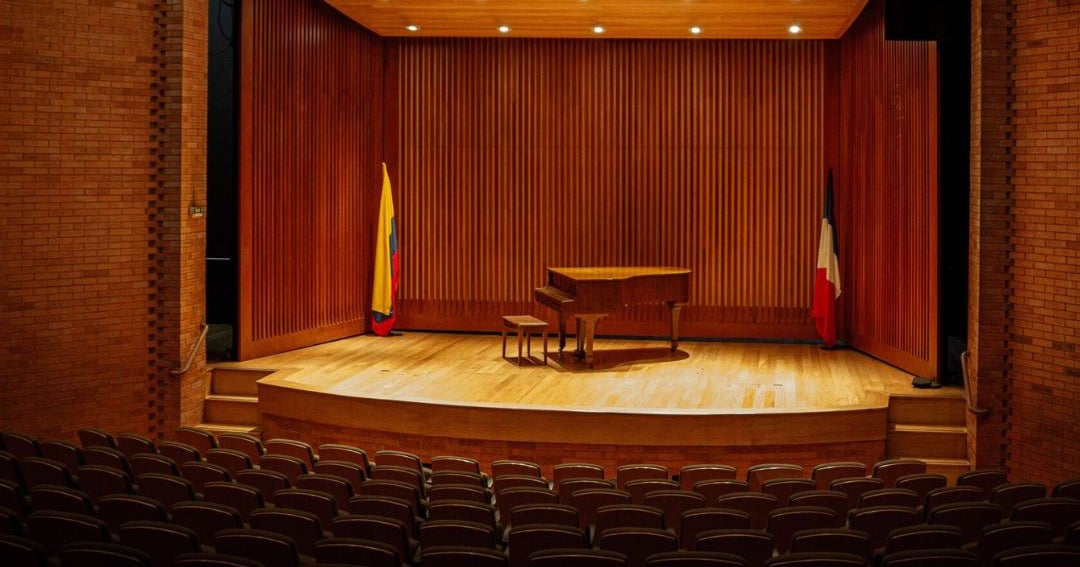 Se llevó a cabo reunión del Liceo Francés marcada por una posible reforma estatutaria