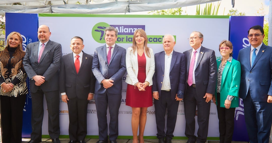 Fincomercio y academia colocan $25.000 millones para impulsar la educación