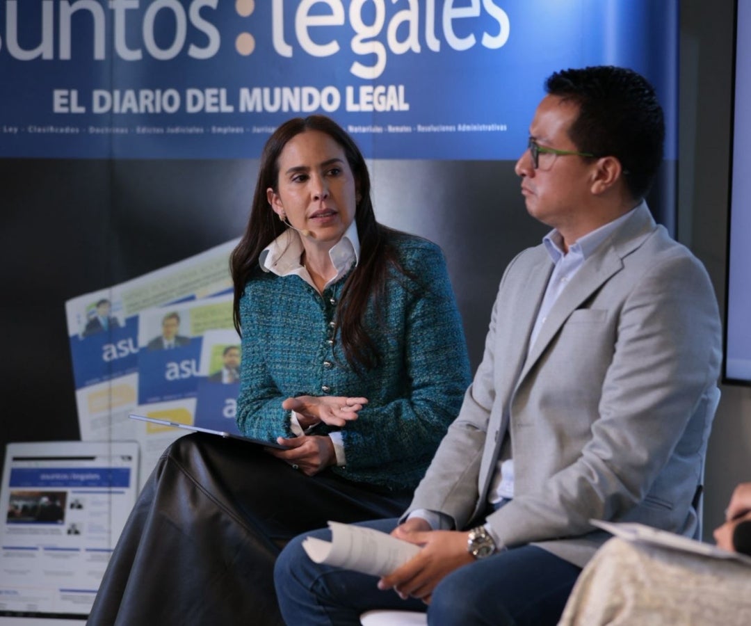Silvana Habib Daza, directora ejecutiva de Asoenergía, y Esteban Quintana, CEO KIik Energy.