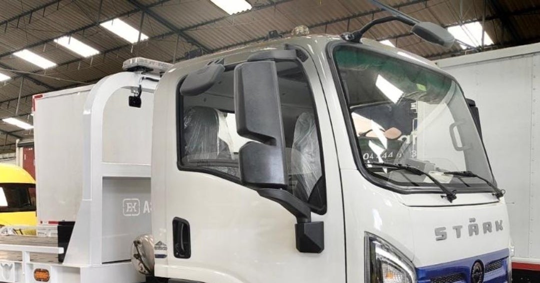 Auteco Blue entregará a Vía Sumapaz la primera grúa sobre su modelo versión eléctrica