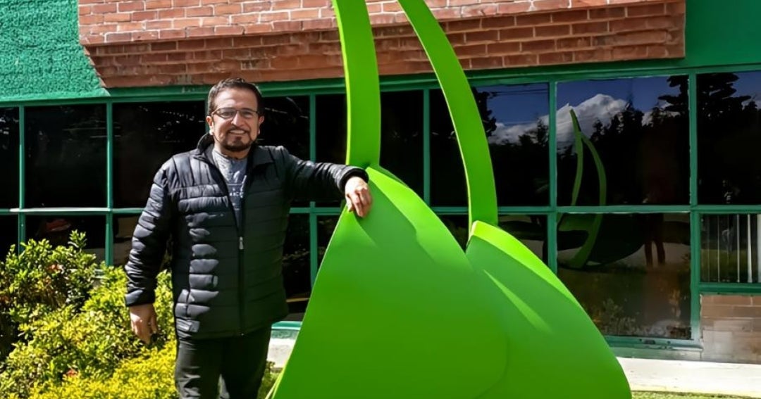 Escultor Gabriel Beltrán transforma el Parque Cent