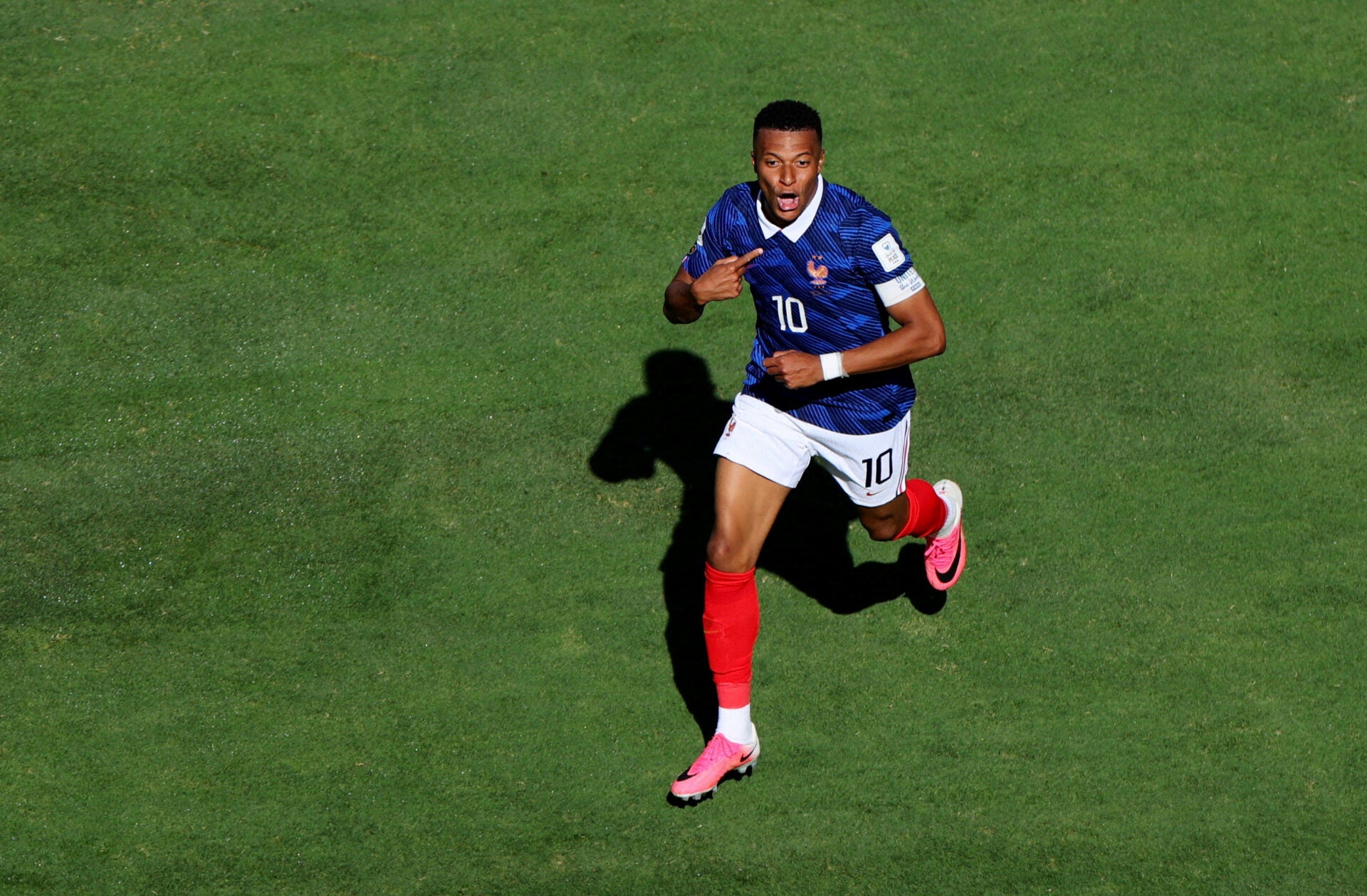 Kylian Mbappé se convierte en el máximo goleador de la historia de Francia