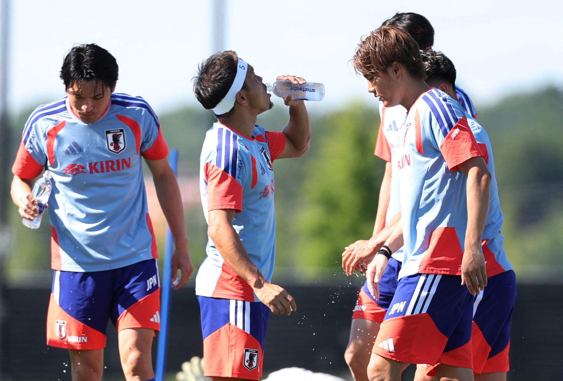 Japón va por triunfo clave ante Túnez en el partido 1.000 de la historia de los mundiales
